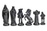 chess pieces black
