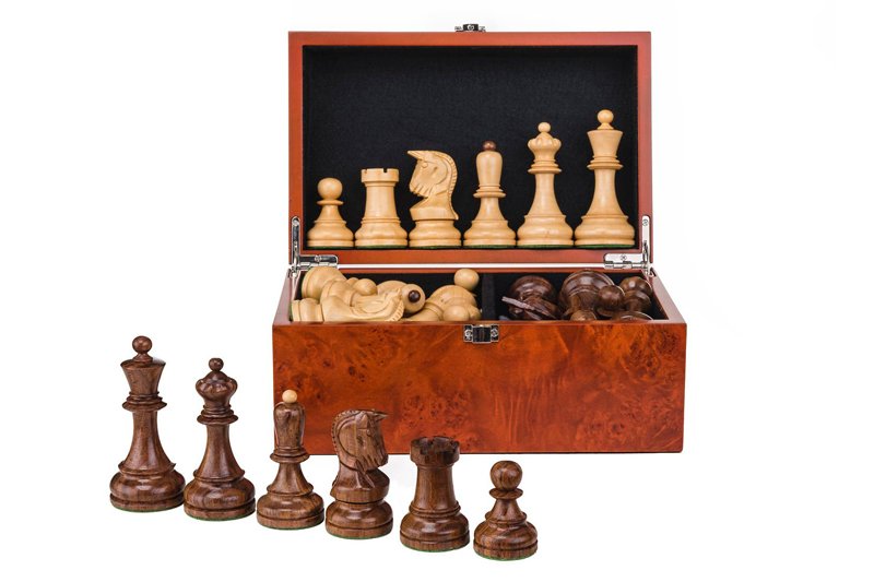 DubrovnikRoyal_Box chess pieces in box